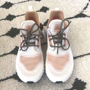 Adidas Edge Lux Clima Running Shoe (Size 10.5) NWT